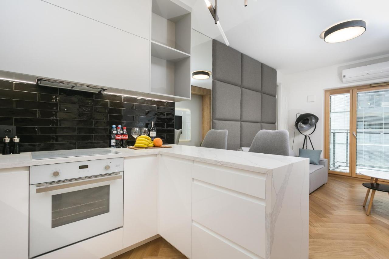 ורשה Luxury Apartments Mennica Residence - Golden Apartments - City Center מראה חיצוני תמונה