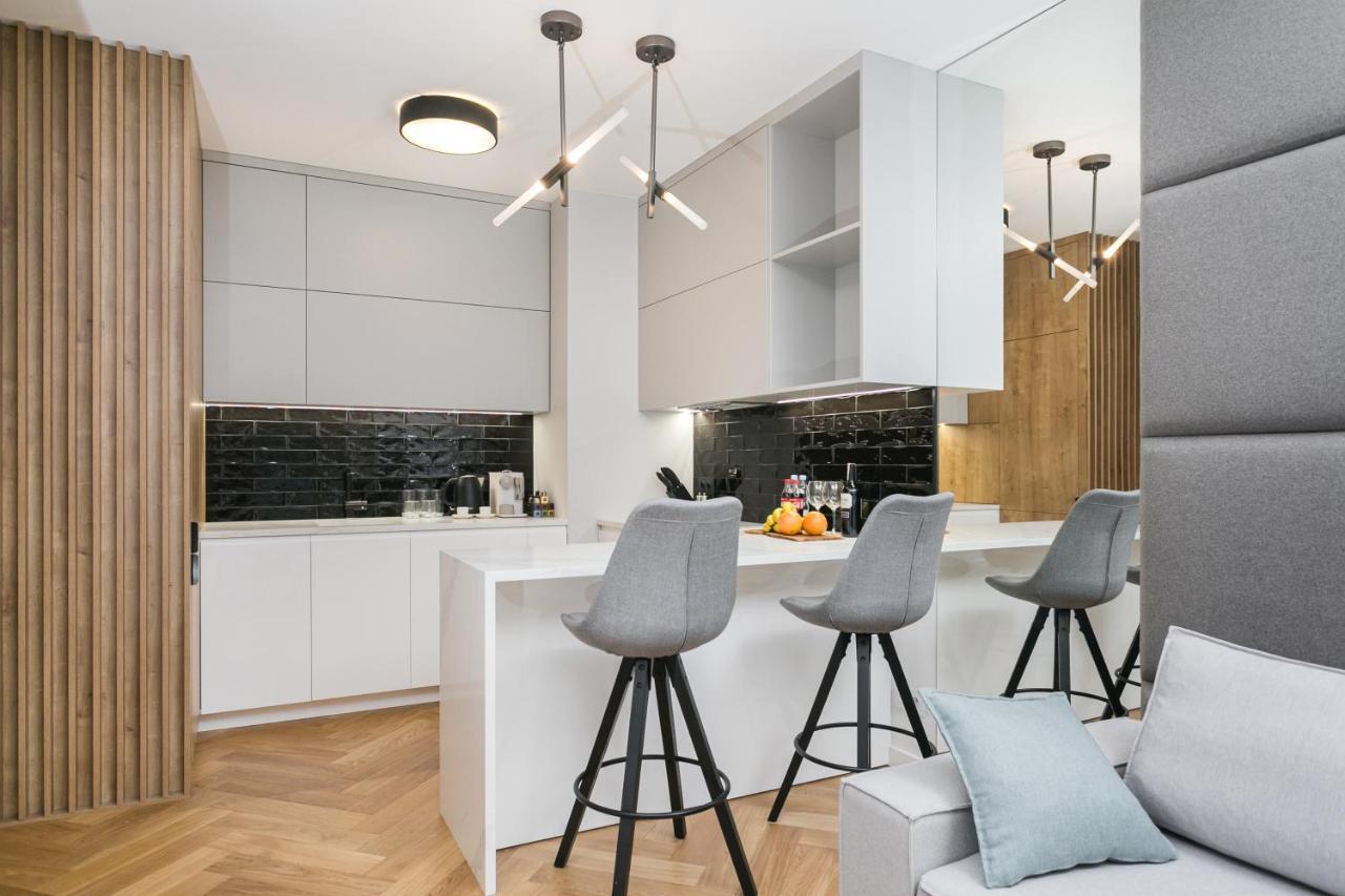 ורשה Luxury Apartments Mennica Residence - Golden Apartments - City Center מראה חיצוני תמונה