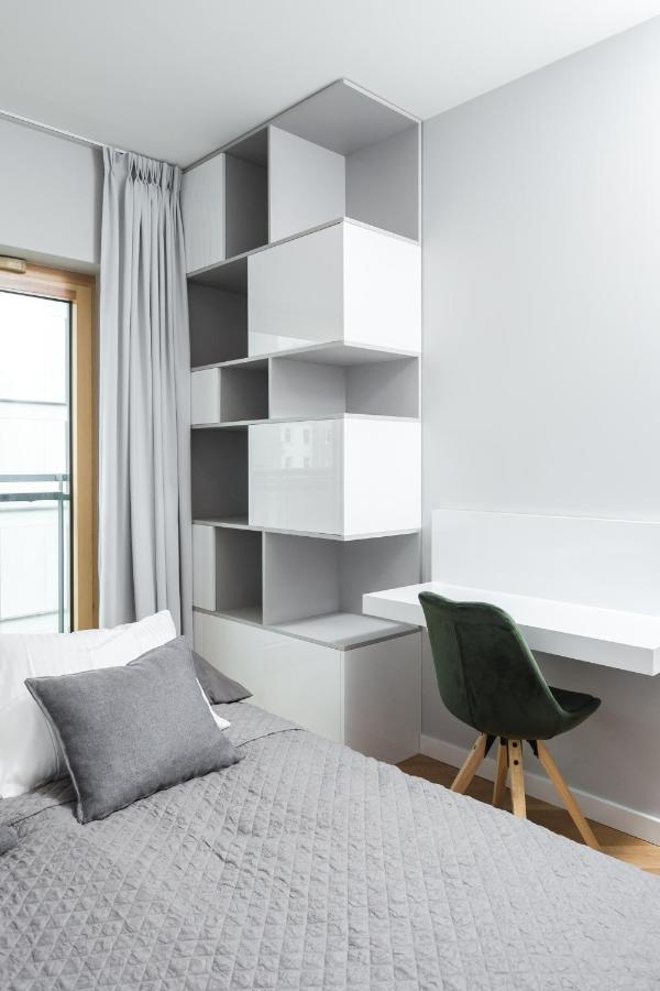 ורשה Luxury Apartments Mennica Residence - Golden Apartments - City Center מראה חיצוני תמונה