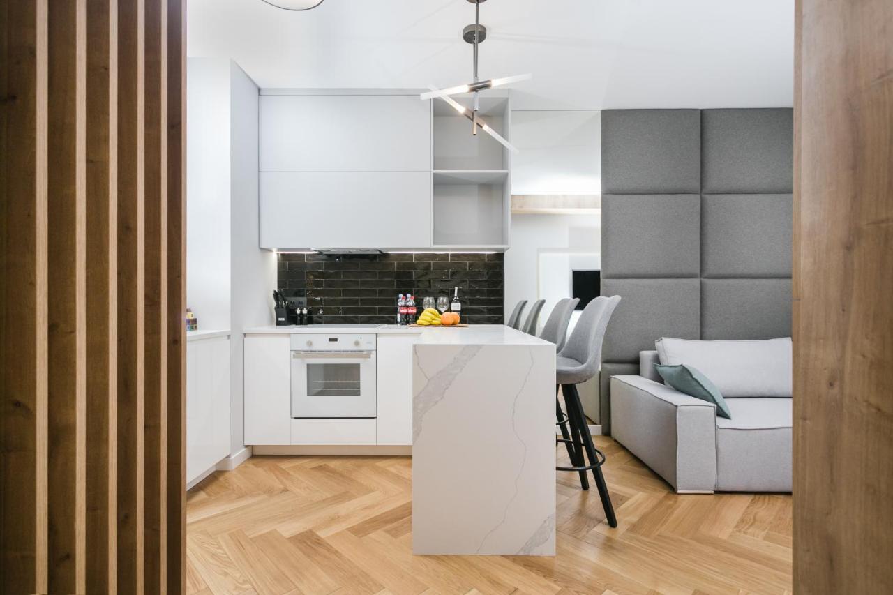 ורשה Luxury Apartments Mennica Residence - Golden Apartments - City Center מראה חיצוני תמונה