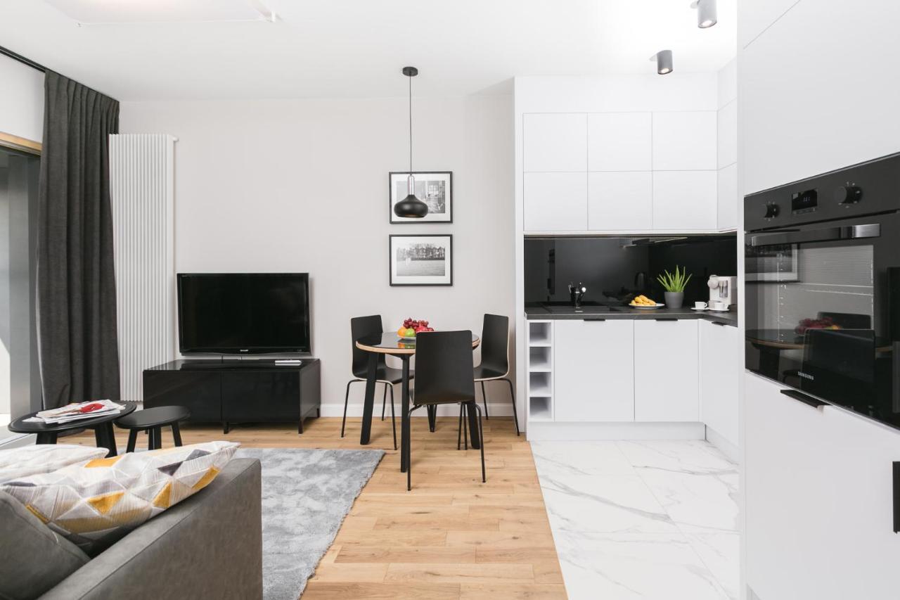ורשה Luxury Apartments Mennica Residence - Golden Apartments - City Center מראה חיצוני תמונה