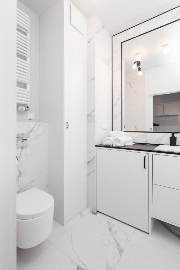 ורשה Luxury Apartments Mennica Residence - Golden Apartments - City Center מראה חיצוני תמונה
