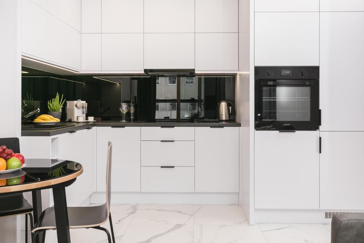 ורשה Luxury Apartments Mennica Residence - Golden Apartments - City Center מראה חיצוני תמונה