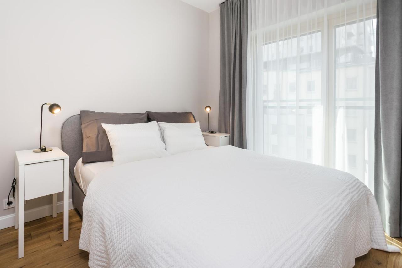 ורשה Luxury Apartments Mennica Residence - Golden Apartments - City Center מראה חיצוני תמונה