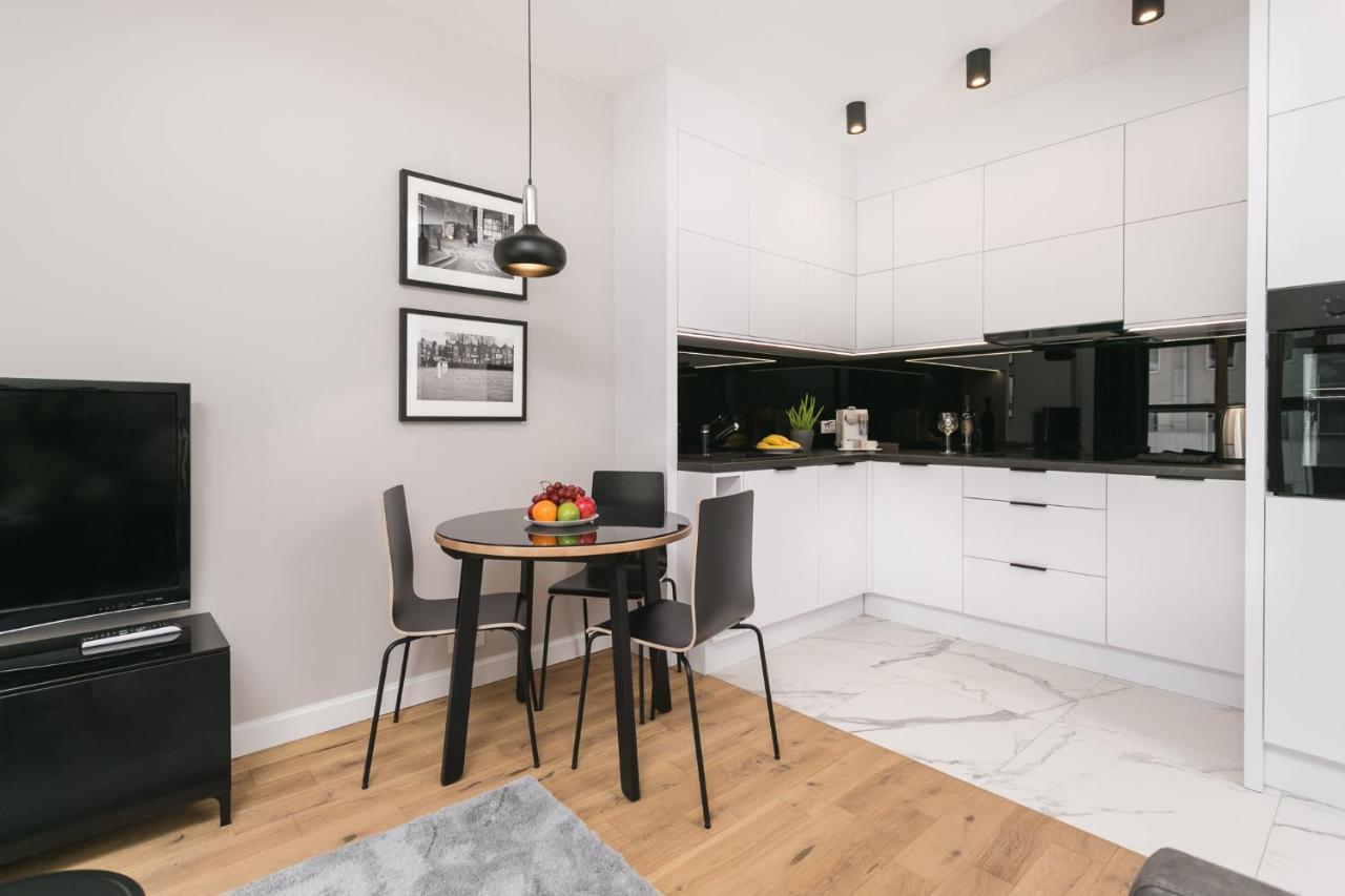 ורשה Luxury Apartments Mennica Residence - Golden Apartments - City Center מראה חיצוני תמונה