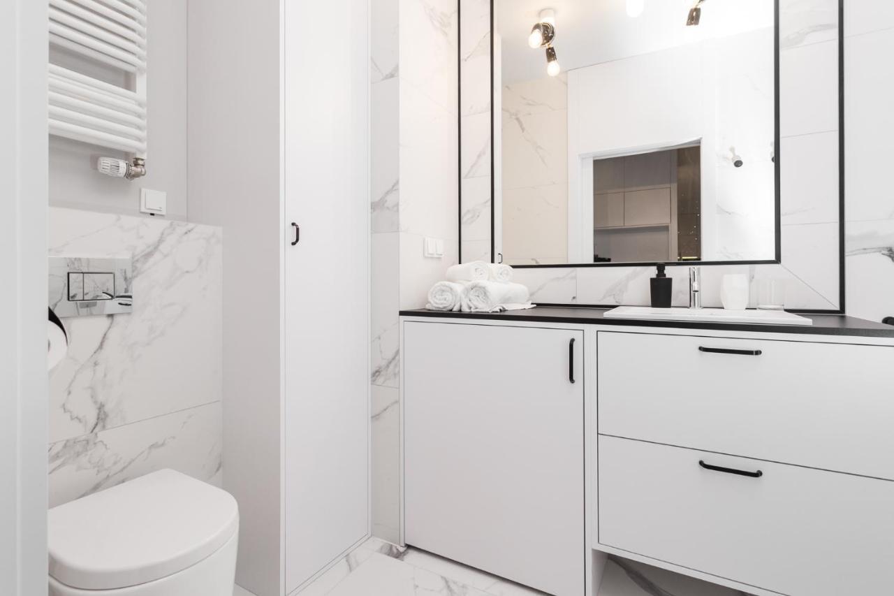 ורשה Luxury Apartments Mennica Residence - Golden Apartments - City Center מראה חיצוני תמונה