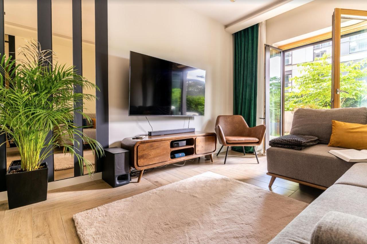 ורשה Luxury Apartments Mennica Residence - Golden Apartments - City Center מראה חיצוני תמונה