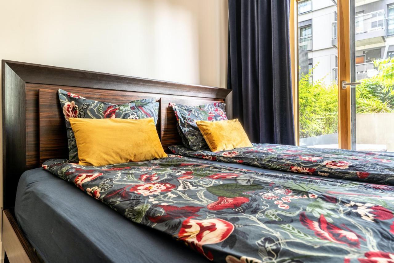 ורשה Luxury Apartments Mennica Residence - Golden Apartments - City Center מראה חיצוני תמונה